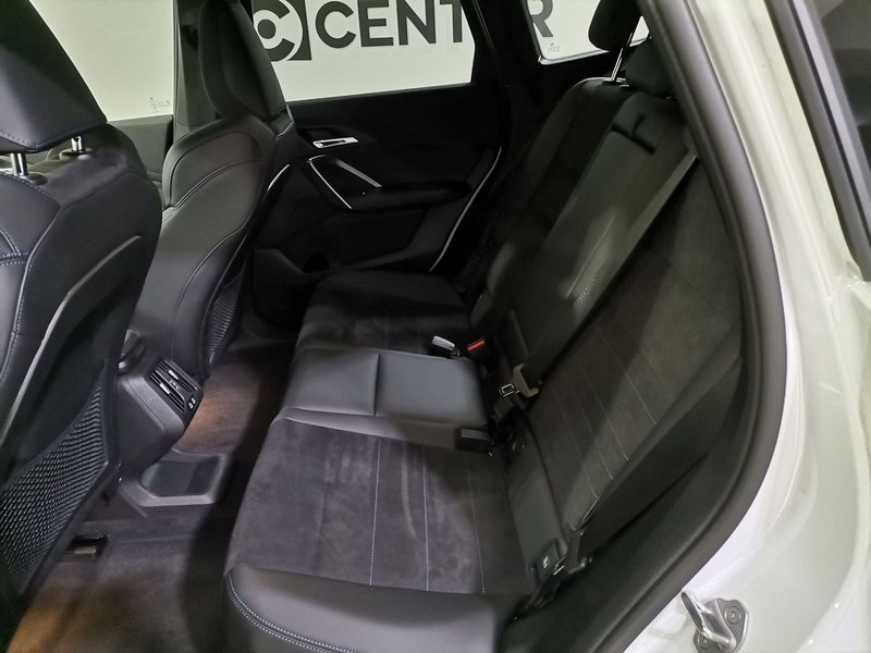 BMW iX1 usata a Salerno (10)