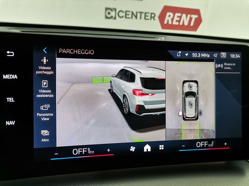 BMW iX1 usata a Salerno (13)