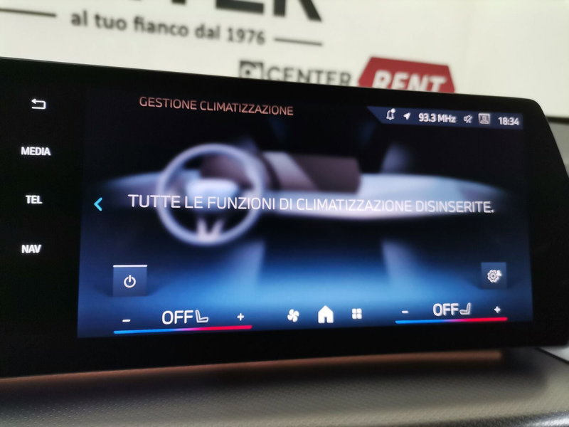 BMW iX1 usata a Salerno (17)