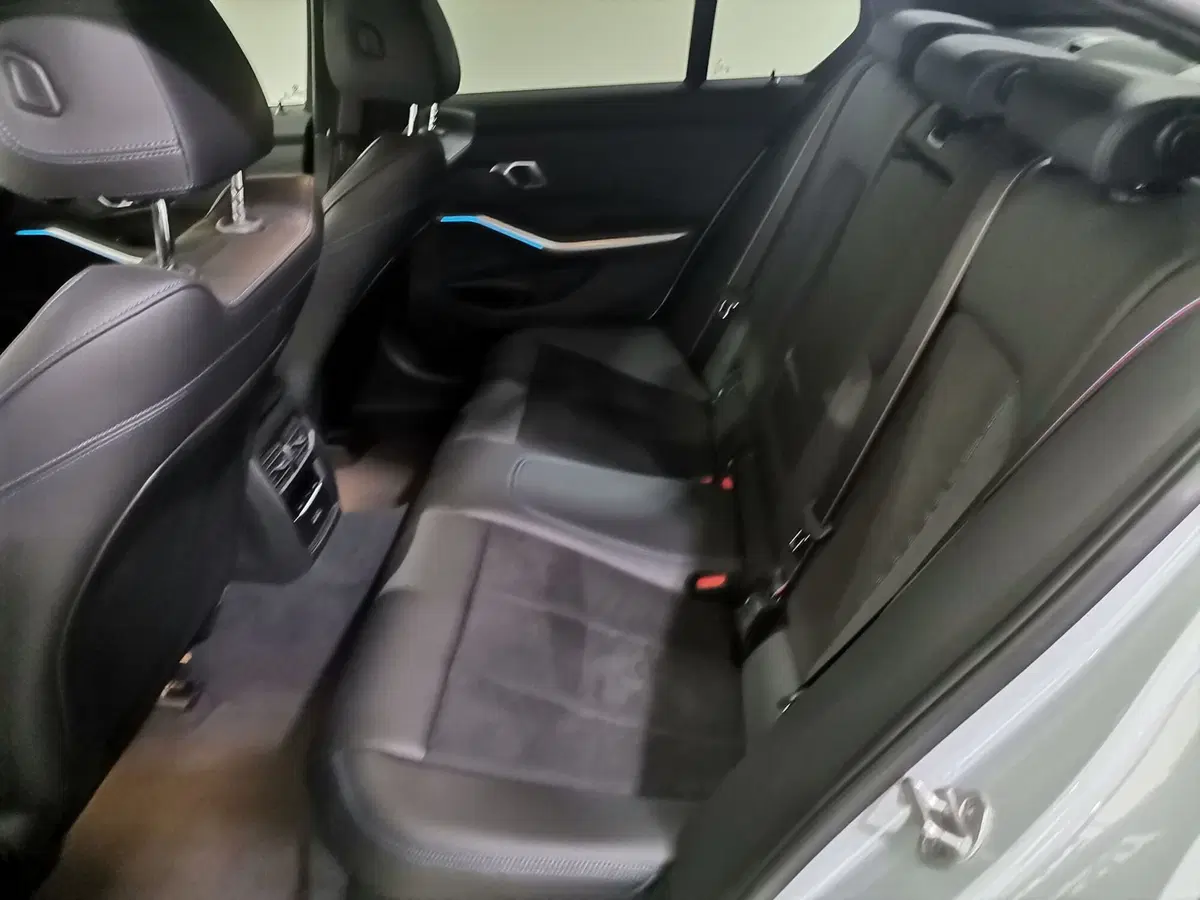 BMW Serie 3 usata a Salerno (10)