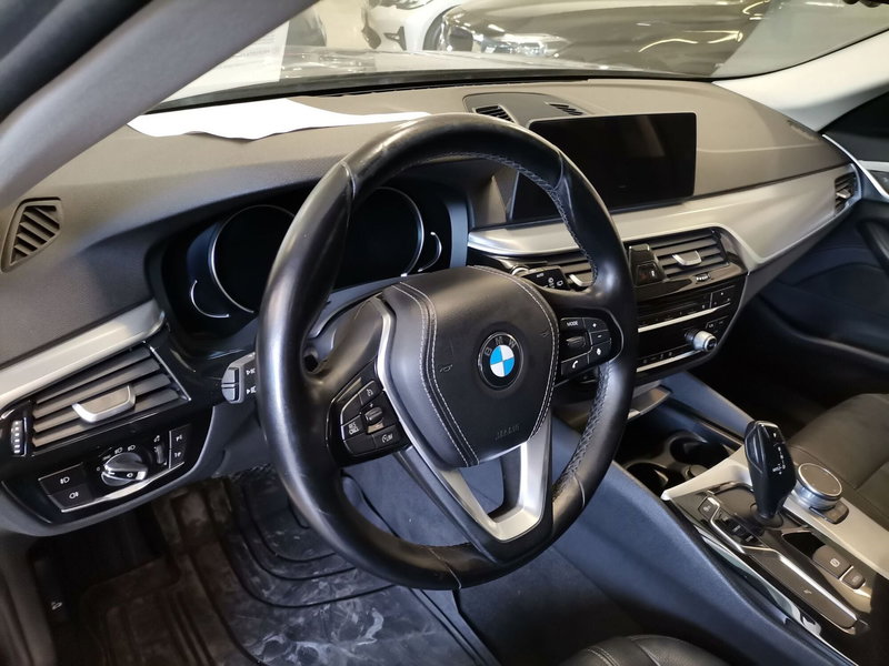 BMW Serie 5 Touring usata a Salerno (6)