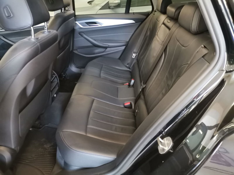 BMW Serie 5 Touring usata a Salerno (9)