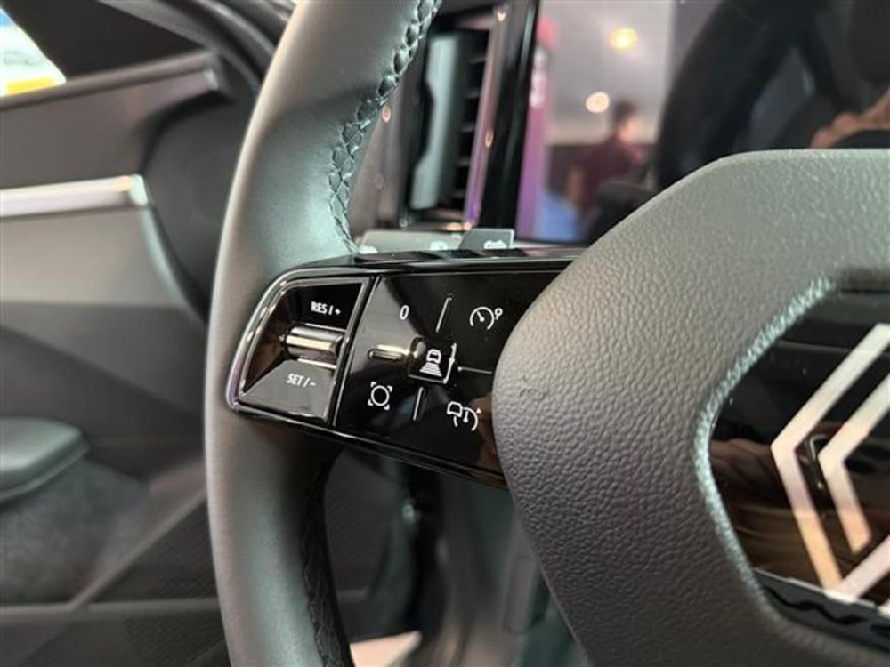 Renault Megane E-Tech Electric nuova a Cremona (11)