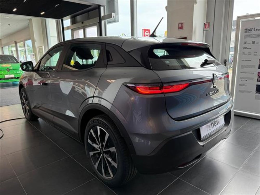 Renault Megane E-Tech Electric nuova a Cremona (3)