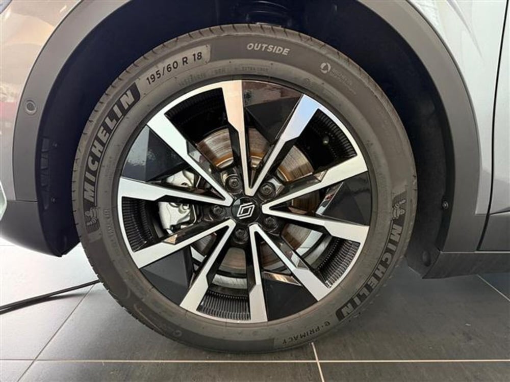 Renault Megane E-Tech Electric nuova a Cremona (5)