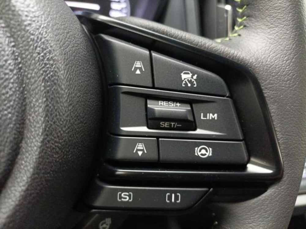 Subaru Forester nuova a Milano (12)