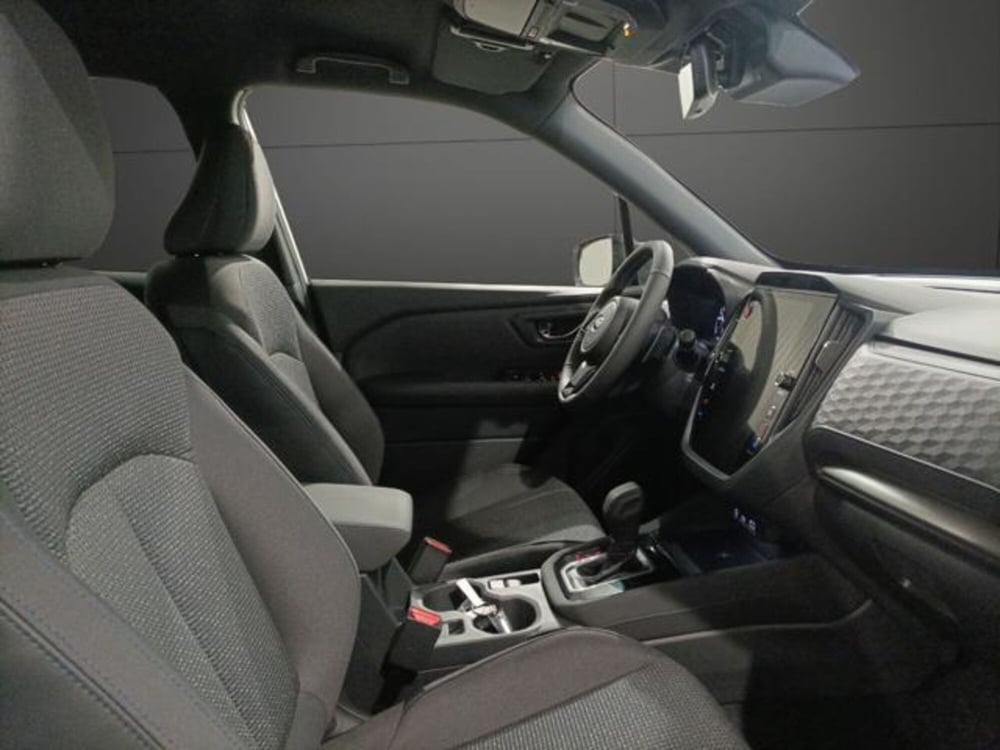 Subaru Forester nuova a Milano (12)