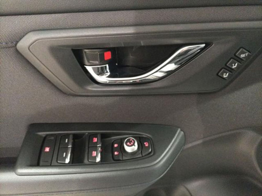 Subaru Forester nuova a Milano (14)