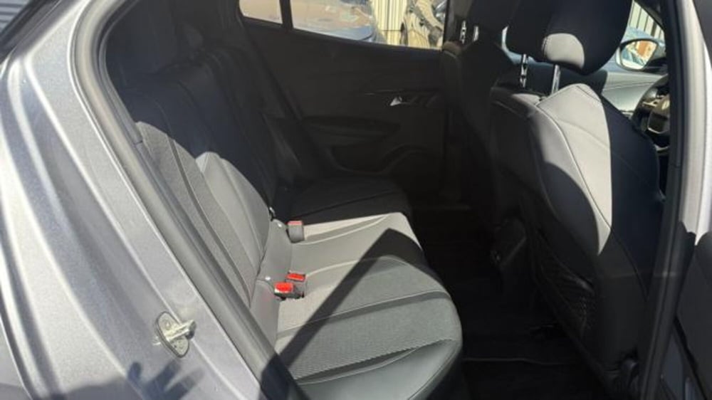 Peugeot 2008 usata a Roma (16)