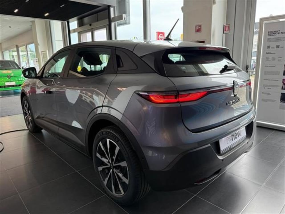 Renault Megane E-Tech Electric nuova a Cremona (3)