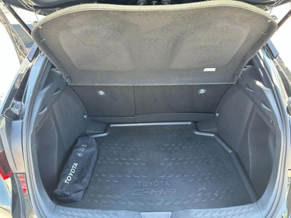 Toyota Toyota C-HR usata a Pordenone (16)