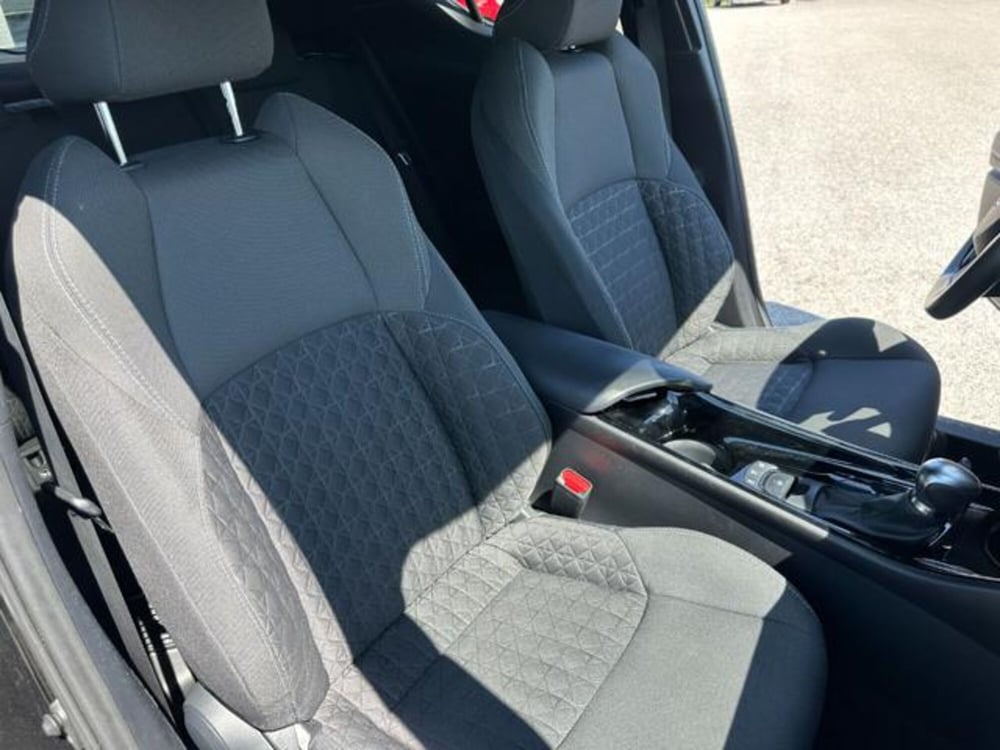 Toyota Toyota C-HR usata a Pordenone (18)