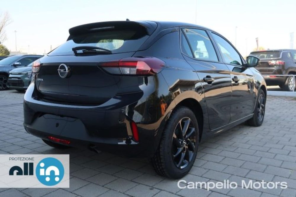 Opel Corsa nuova a Venezia (3)