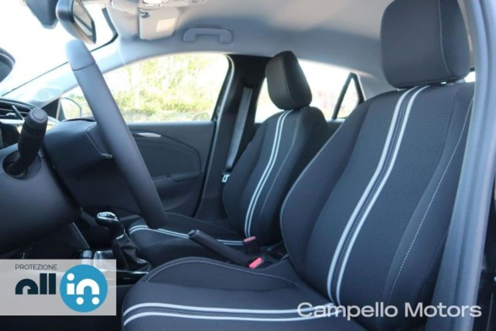 Opel Corsa nuova a Venezia (5)