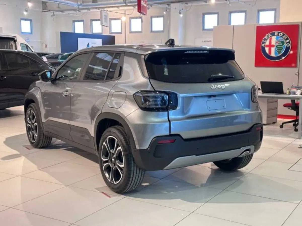 Jeep Avenger nuova a Sondrio (3)