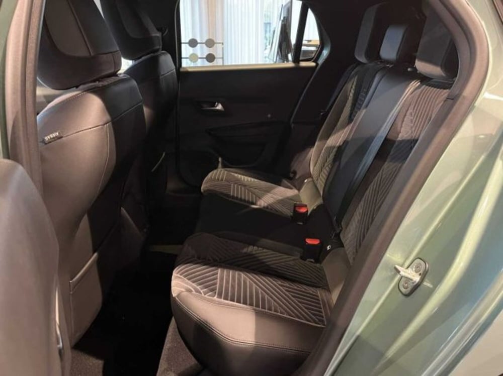 Lancia Ypsilon nuova a Sondrio (11)