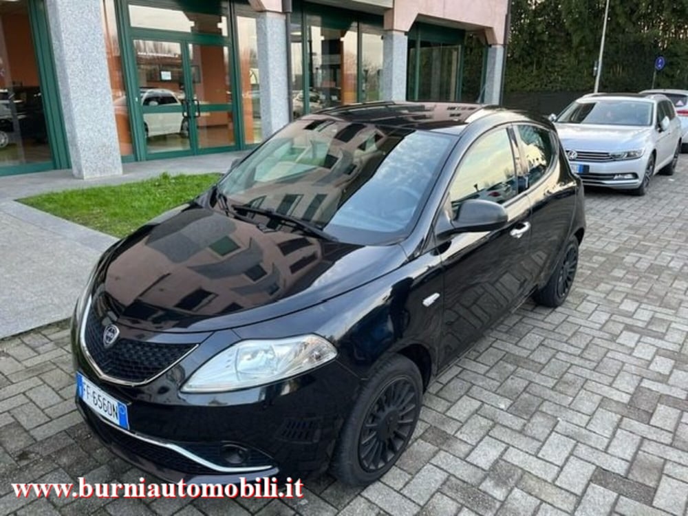 Lancia Ypsilon usata a Milano