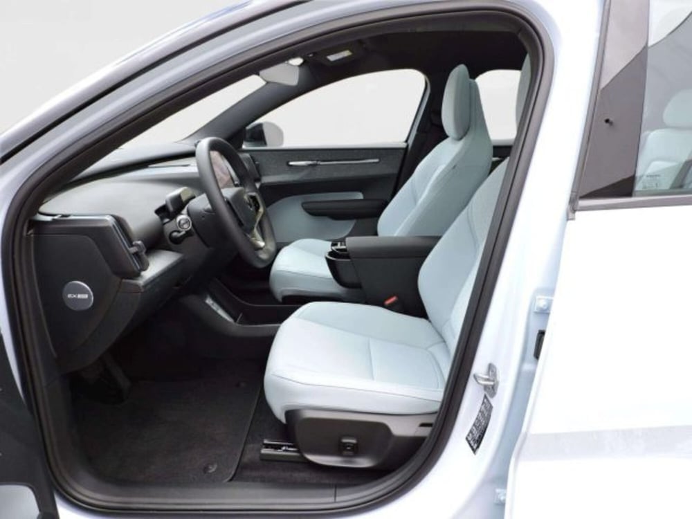 Volvo EX30 nuova a Firenze (9)