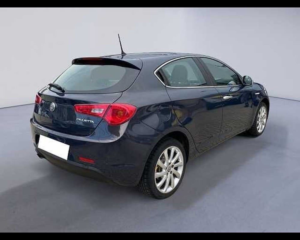 Alfa Romeo Giulietta usata a Cremona (5)
