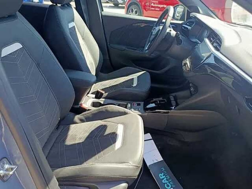 Opel Corsa nuova a Milano (10)
