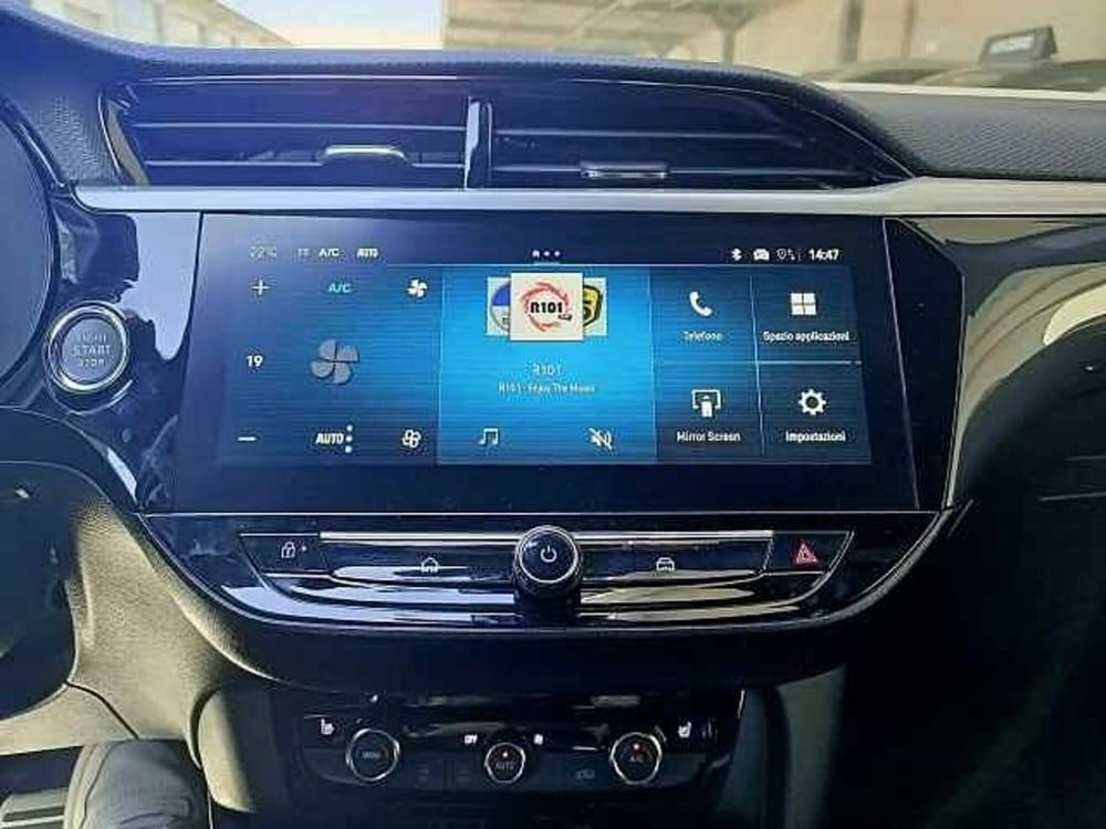 Opel Corsa nuova a Milano (15)