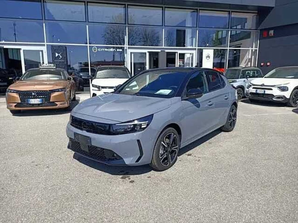 Opel Corsa nuova a Milano (3)