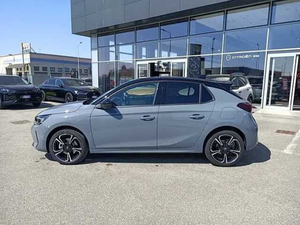 Opel Corsa nuova a Milano (4)
