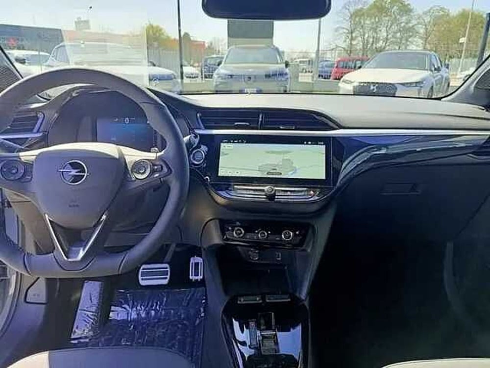 Opel Corsa nuova a Milano (9)