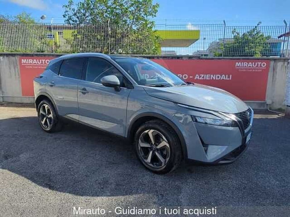 Nissan Qashqai usata a Roma
