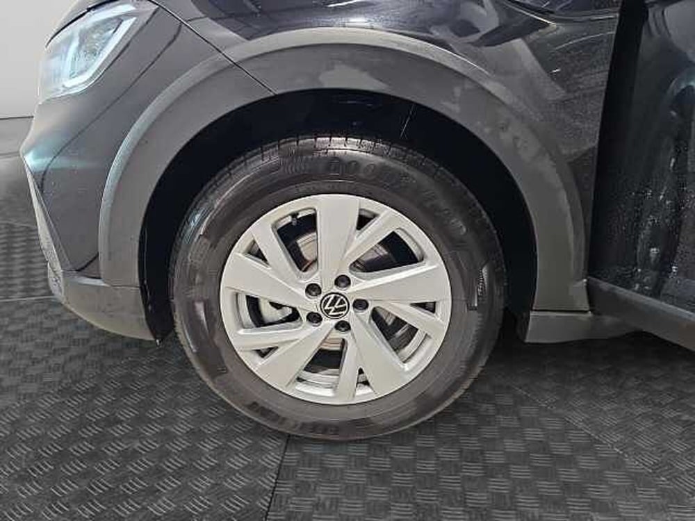 Volkswagen Taigo usata a Lecco (15)