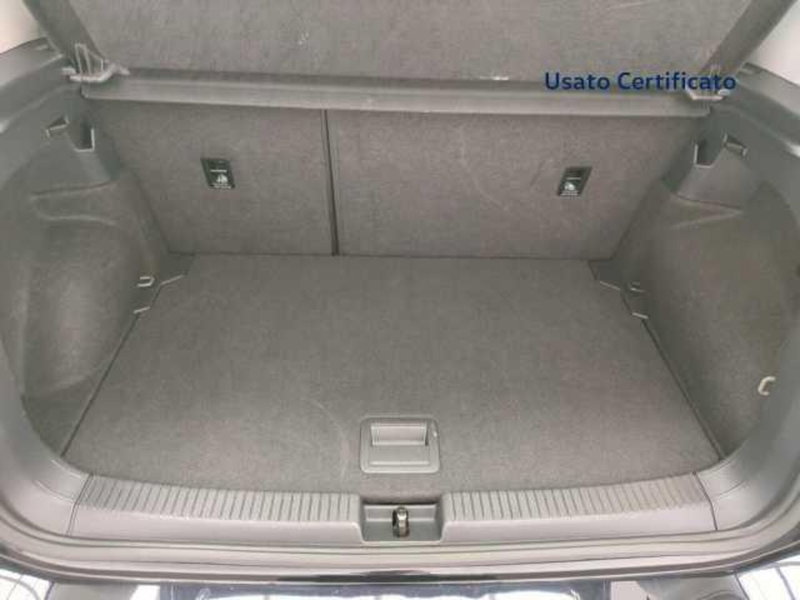 Volkswagen T-Cross usata a Avellino (8)