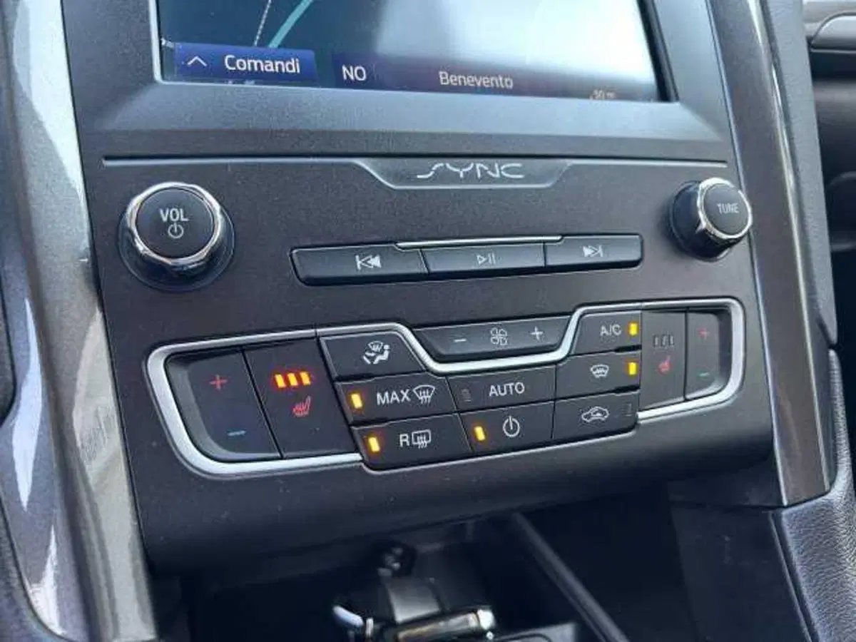 Ford Mondeo Station Wagon usata a Avellino (13)