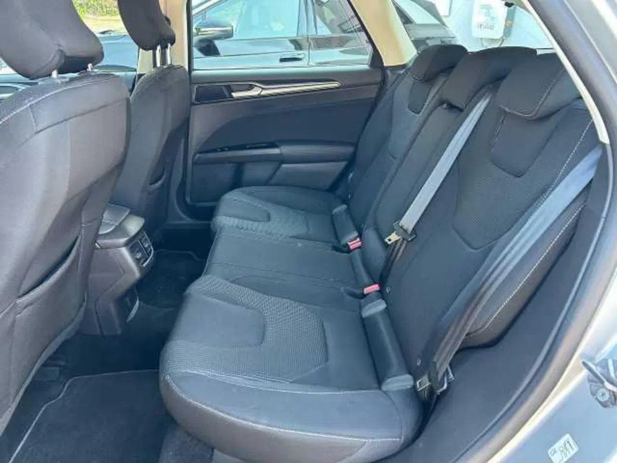 Ford Mondeo Station Wagon usata a Avellino (15)