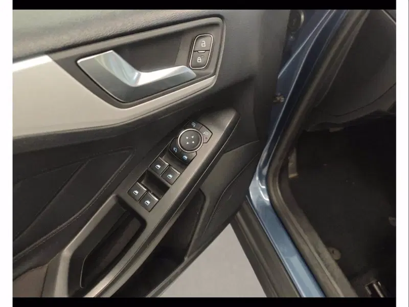 Ford Focus Station Wagon usata a Catania (10)
