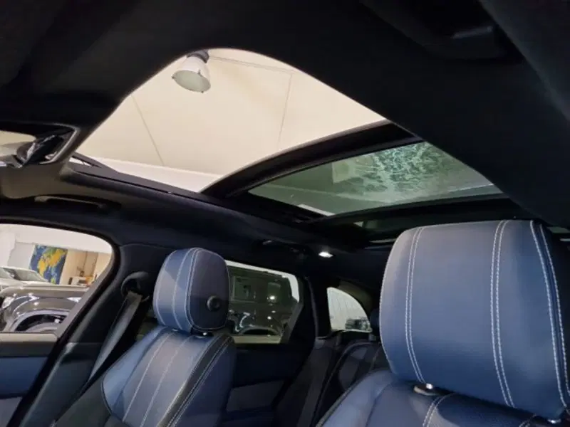 Land Rover Range Rover Velar usata a Livorno (19)