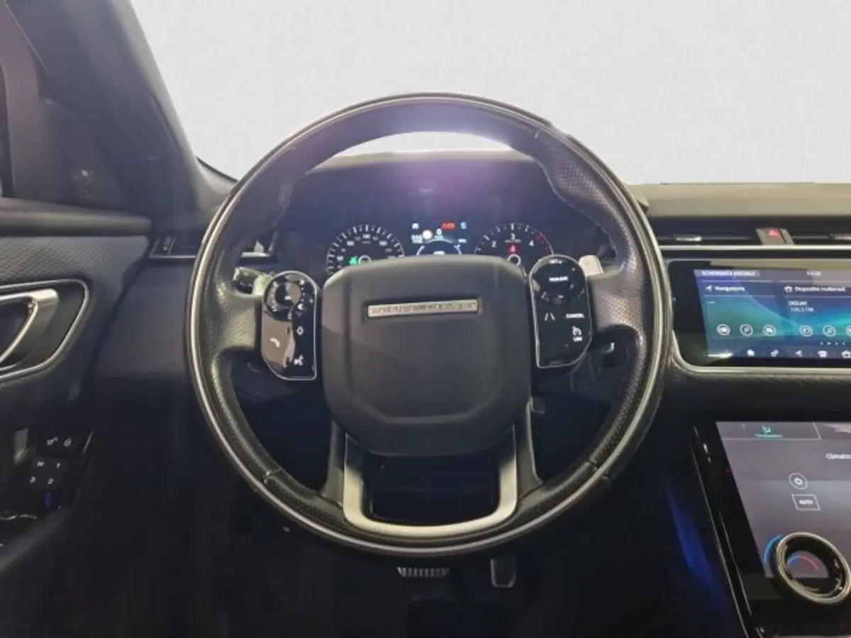 Land Rover Range Rover Velar usata a Livorno (13)