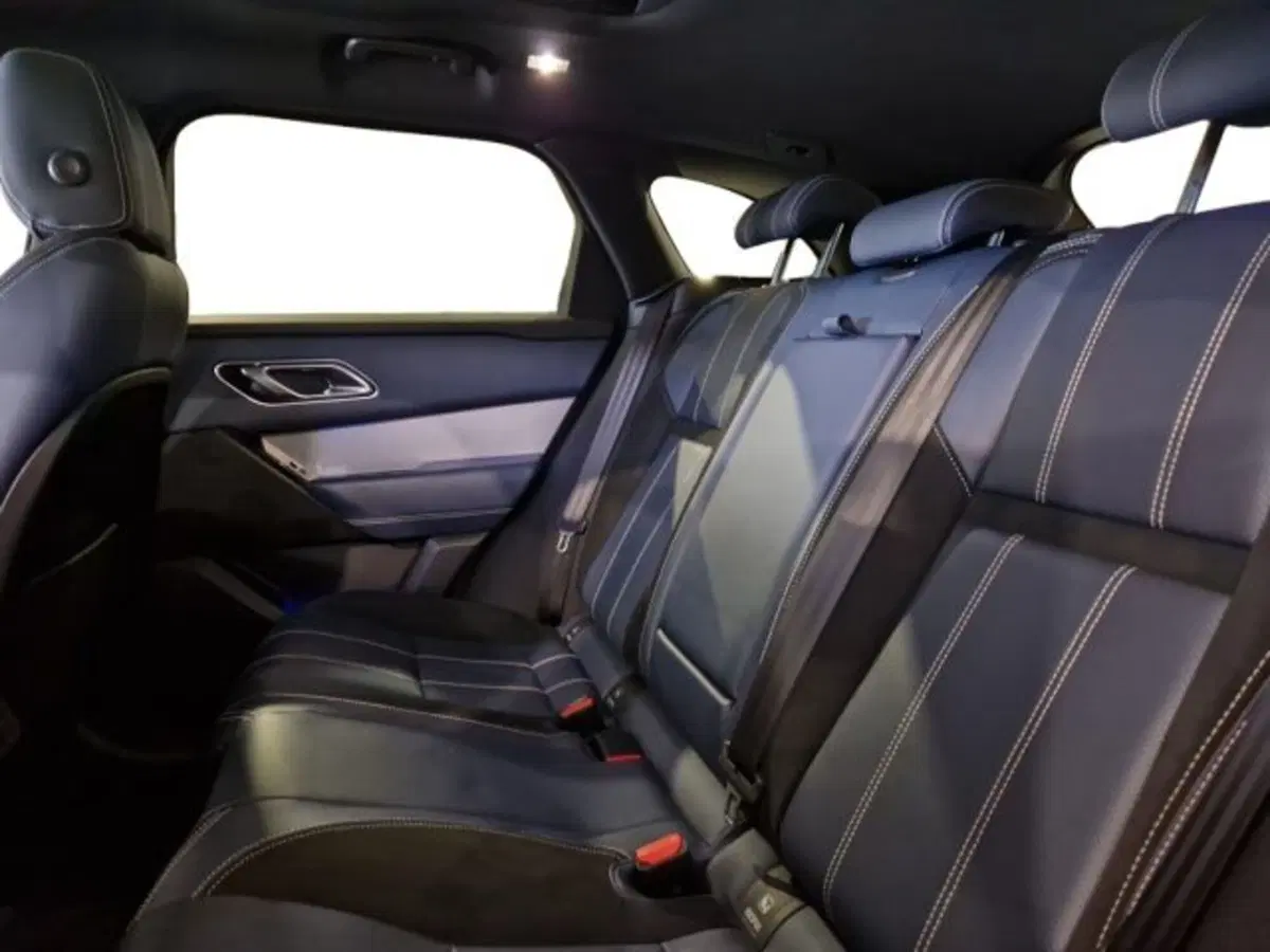 Land Rover Range Rover Velar usata a Livorno (16)