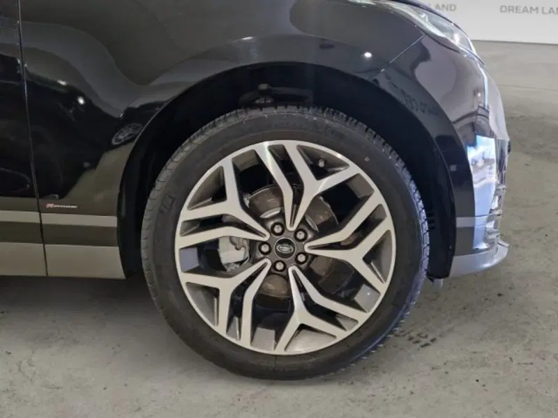 Land Rover Range Rover Velar usata a Livorno (8)