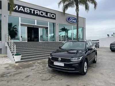Volkswagen Tiguan 2.0 TDI 150 CV SCR DSG 4MOTION Life del 2021 usata a Tricase