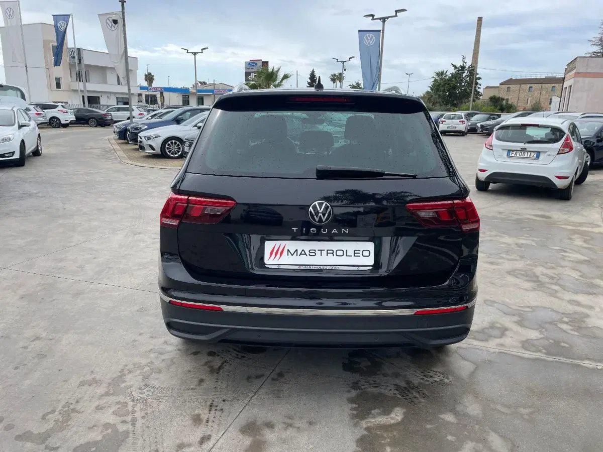Volkswagen Tiguan usata a Lecce (12)