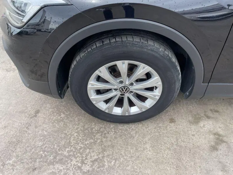Volkswagen Tiguan usata a Lecce (4)