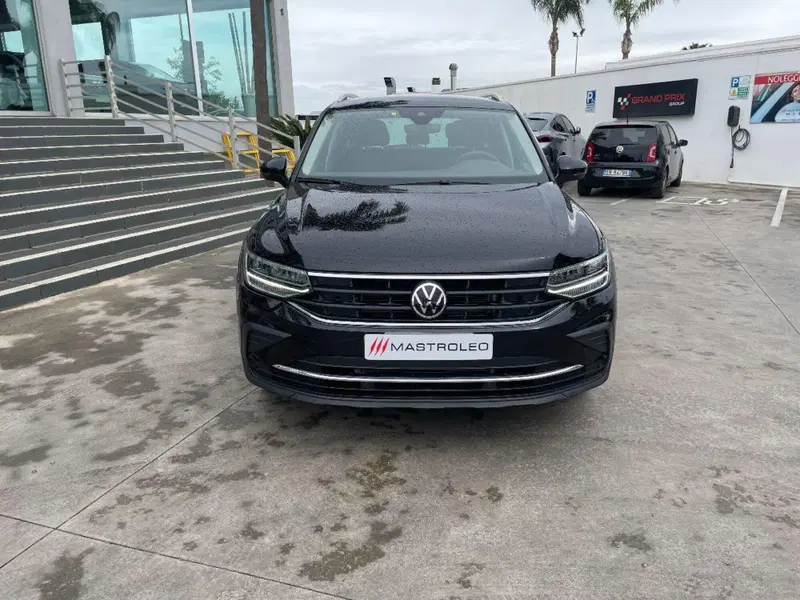 Volkswagen Tiguan usata a Lecce (5)