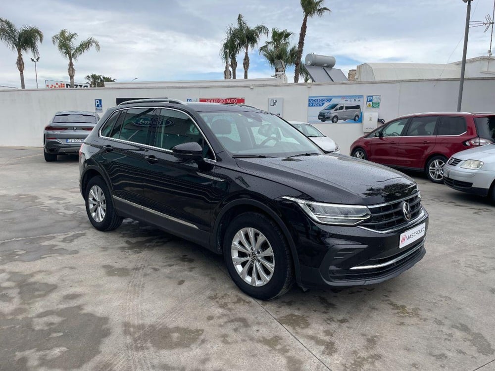 Volkswagen Tiguan usata a Lecce (7)