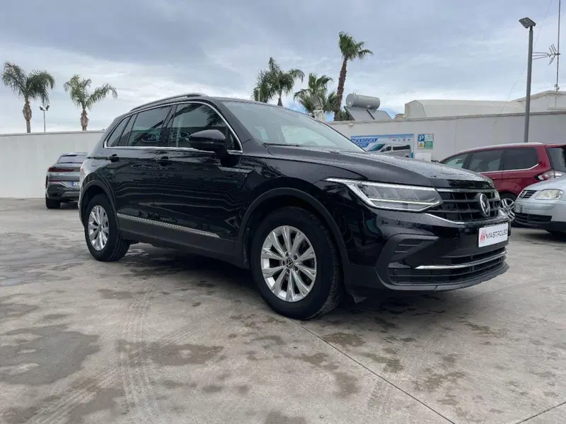 Volkswagen Tiguan usata a Lecce (8)