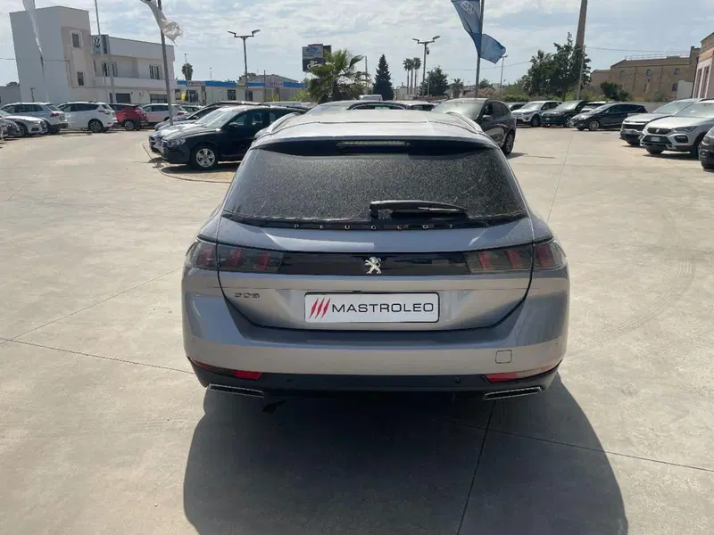 Peugeot 508 SW usata a Lecce (12)