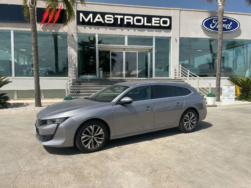 Peugeot 508 SW usata a Lecce (3)