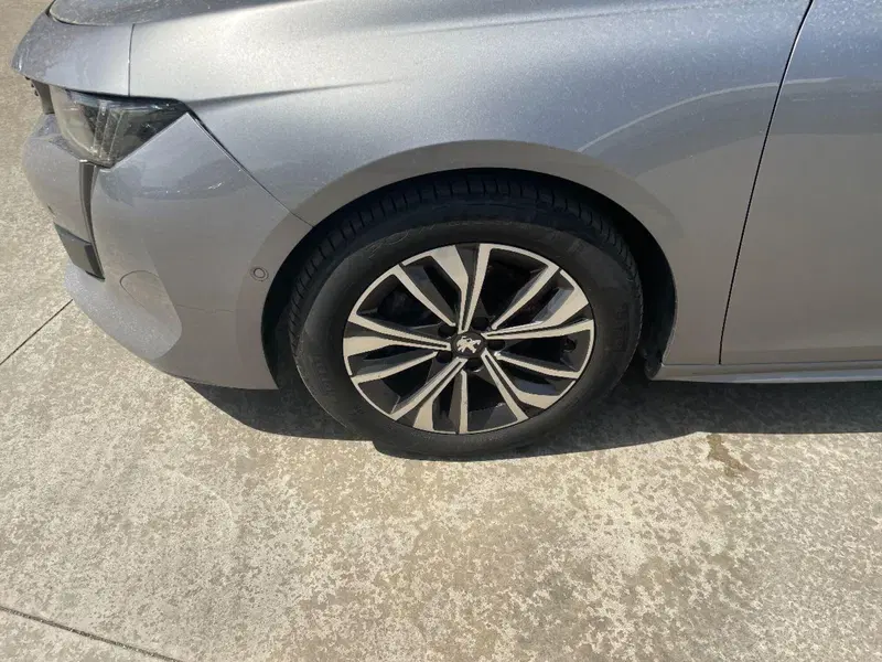 Peugeot 508 SW usata a Lecce (4)