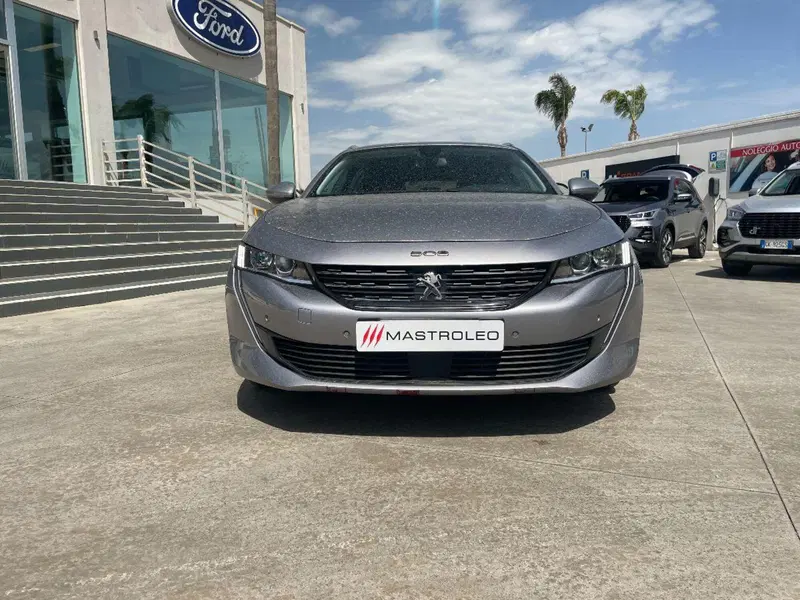 Peugeot 508 SW usata a Lecce (6)