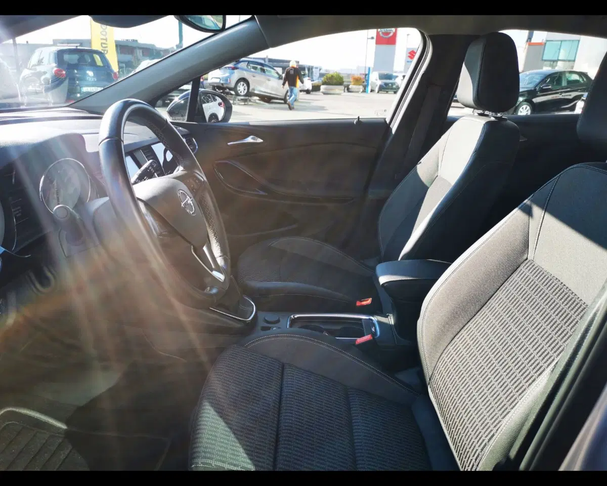 Opel Astra usata a Belluno (12)