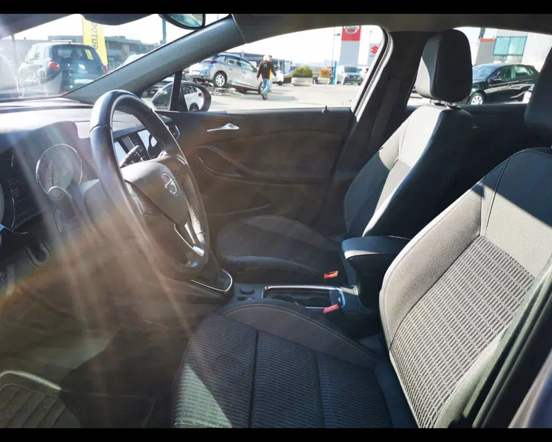Opel Astra usata a Belluno (12)